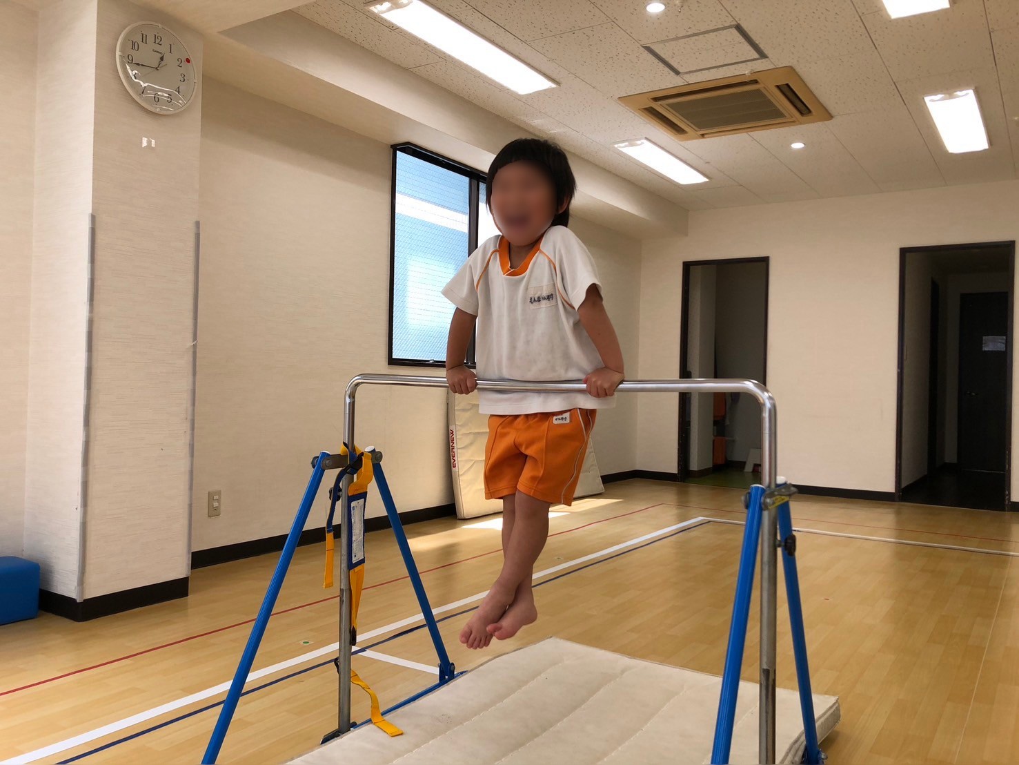 4. 笑顔あふれる教室の様子